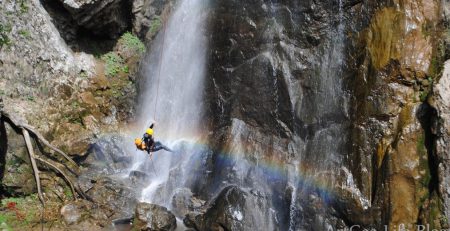 Cine doarme nu traieste – canyoning la cascada de la Vanatare